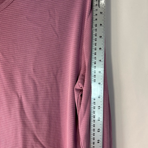 Elegant Mauve Long Sleeve V-Neck Top - Picture 9 of 13